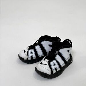 Nike Kids Black and White Sneakers